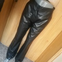 Черен еко кожен прав широк панталон ХЛ, снимка 5 - Панталони - 35089917