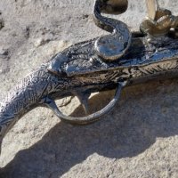 Декоративен пистолет, снимка 8 - Антикварни и старинни предмети - 43194061