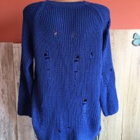 💙❄️Пуловер на дупки в кралско син цвят,м,л размер, снимка 2 - Блузи с дълъг ръкав и пуловери - 27262964