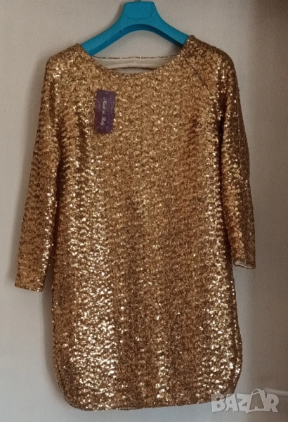 Дамски официални сценични тоалети с блестящи лотури по тях., снимка 1