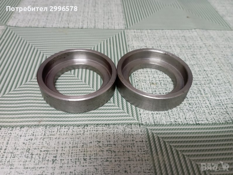 М72 Урал Днепр К750 лагерни гнезда за предница ( лагерно гнездо  рама трипътници ), снимка 1