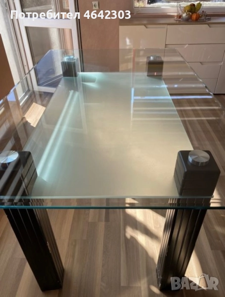 Маса, снимка 1