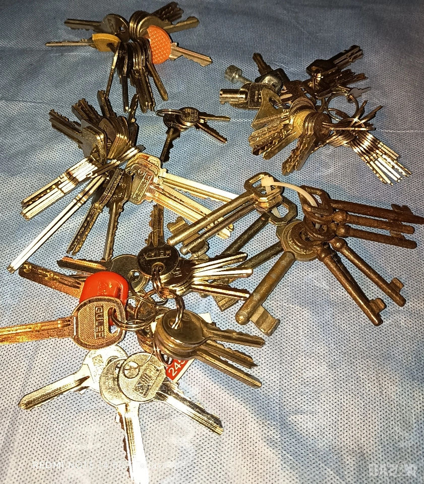 Лот от Различни Ключове, снимка 1