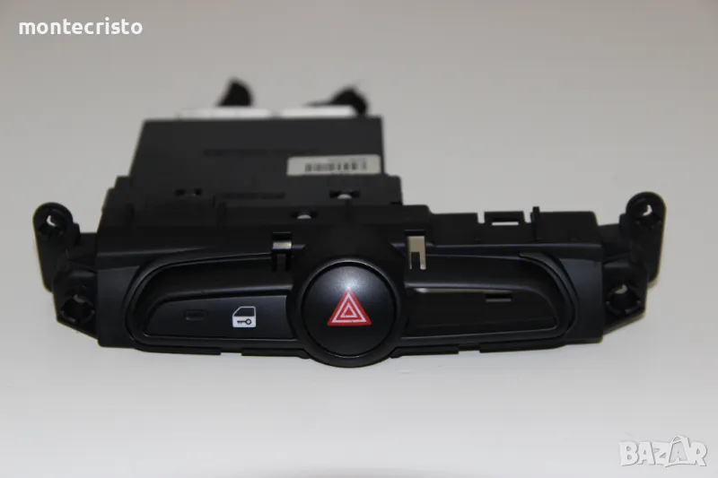 Бутон аварийни светлини Hyundai ix20 (2010-2015г.) 93700-1K000 авариен бутон 937001K000, снимка 1