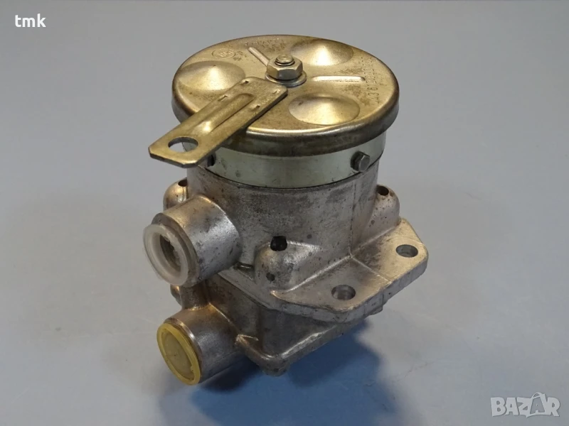 Пневматичен спирачен клапан PAL 443 612 302 000 Brzdic privesu tatra T-148 MTS LIAZ, снимка 1