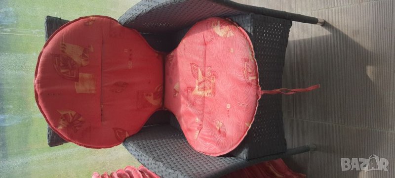 Седалки за стол ,червени и кафяви, снимка 1