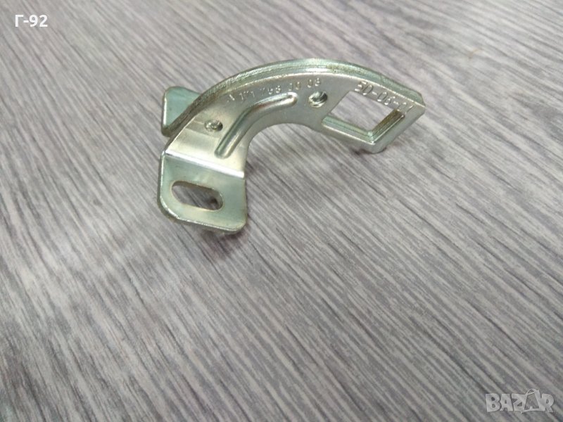 A1717580003**NEU**MERCEDES-BENZ** Насрещник за заключване на багажника **, снимка 1