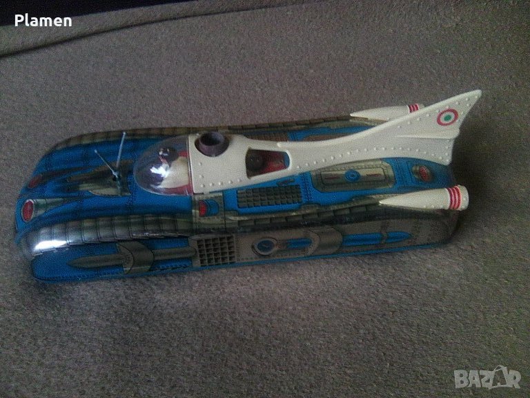 Унгарска метална кола луноход с електро двигател, снимка 1