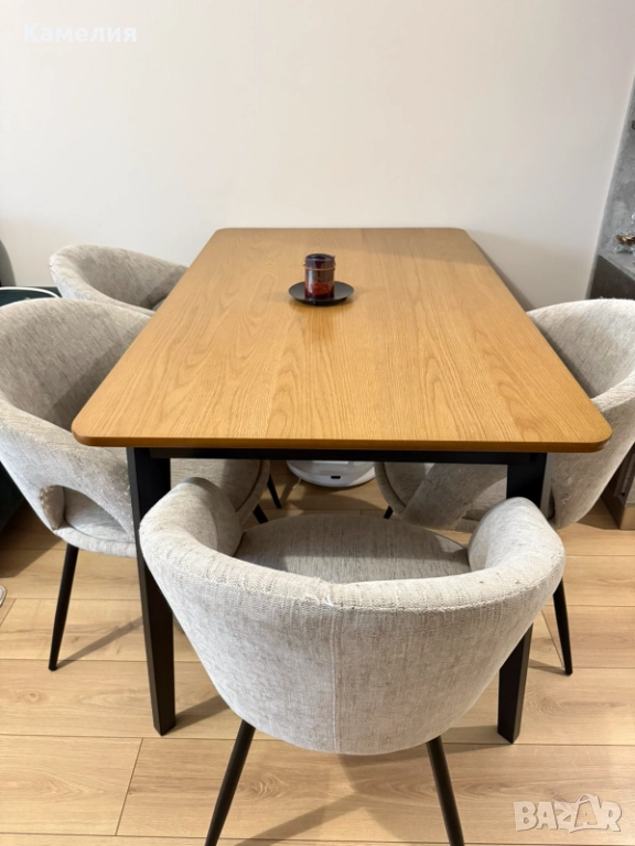 Красива, удобна и много стабилна трапезарна маса, снимка 1