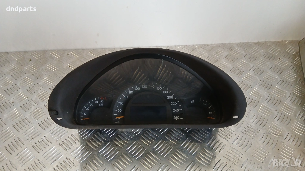 Километраж Mercedes C W203 2001г., снимка 1