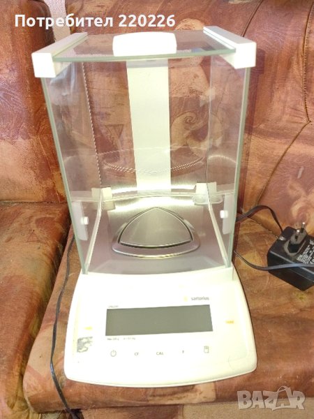 CPA-224s профисионална аналитична самонивелираща се везна, снимка 1