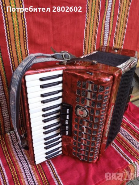 Продавам акордеон  Weltmeister Meteor Метеор 80 баса, снимка 1