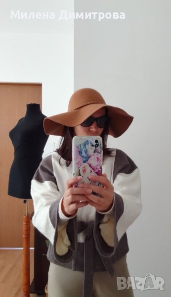 Дамска шапка с периферия 100% вълна, снимка 1