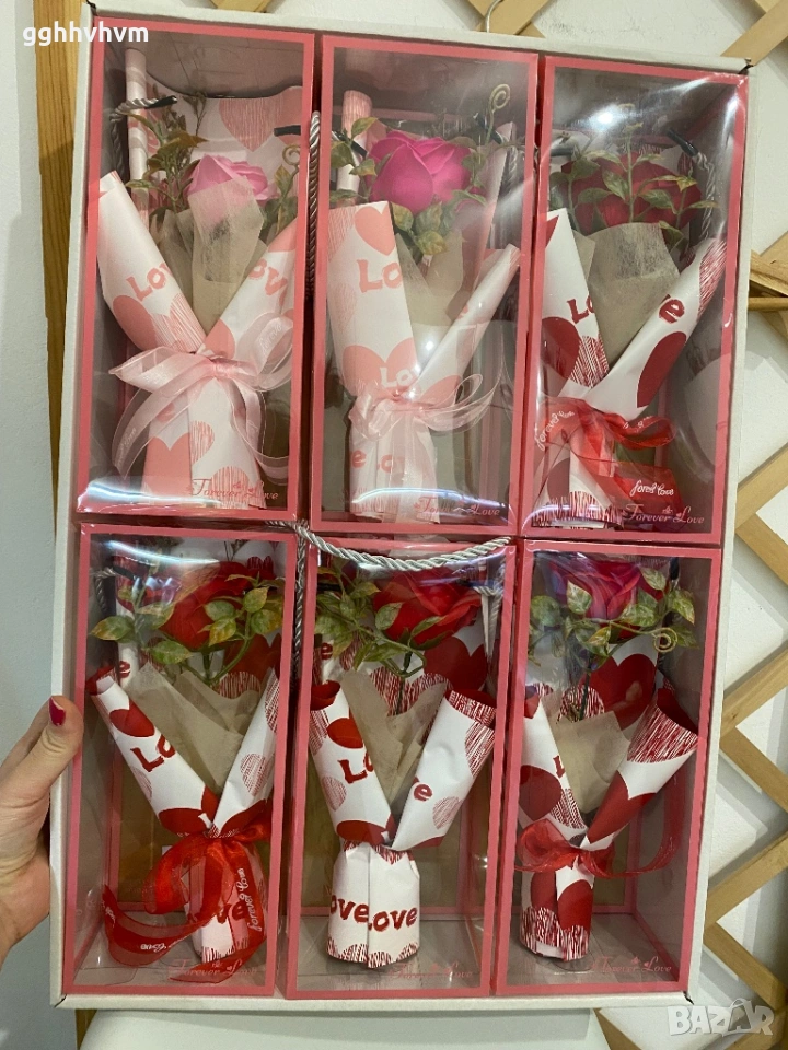 Декоративна роза, снимка 1