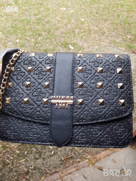 Чанти. GUESS , снимка 1