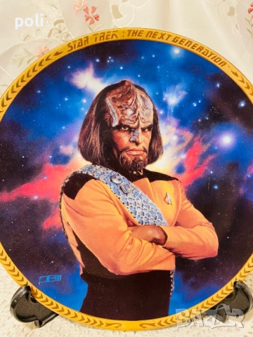 порцеланова чиния за стена , снимка 2 - Декорация за дома - 52478016