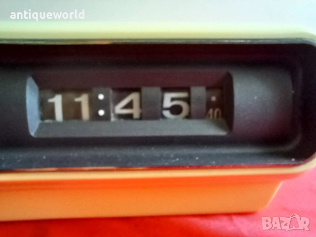 Sanyo Флип Часовник , Будилник 1970те, снимка 4 - Антикварни и старинни предмети - 52845456