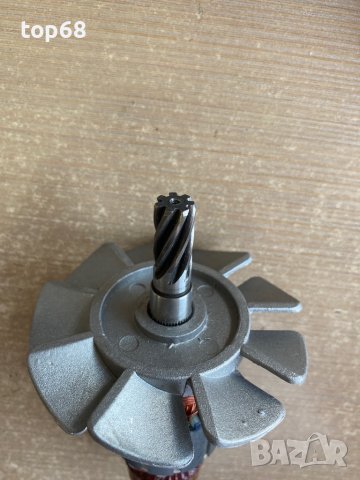 Ротор за перфоратор-къртач Макита Makita HR3850 HR 3850, снимка 2 - Резервни части за машини - 37729246