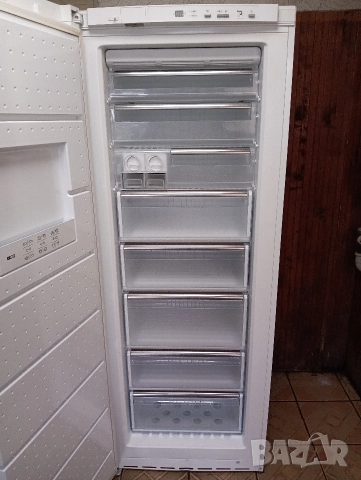 XXL огромен вертикален фризер Сименс Siemens Made in Germany 2 години гаранция!, снимка 3 - Фризери - 52730061