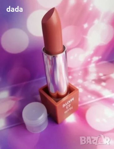 Elizabeth Arden нюд матово червило 43 Nude Matte в пълен размер, снимка 6 - Декоративна козметика - 38252679