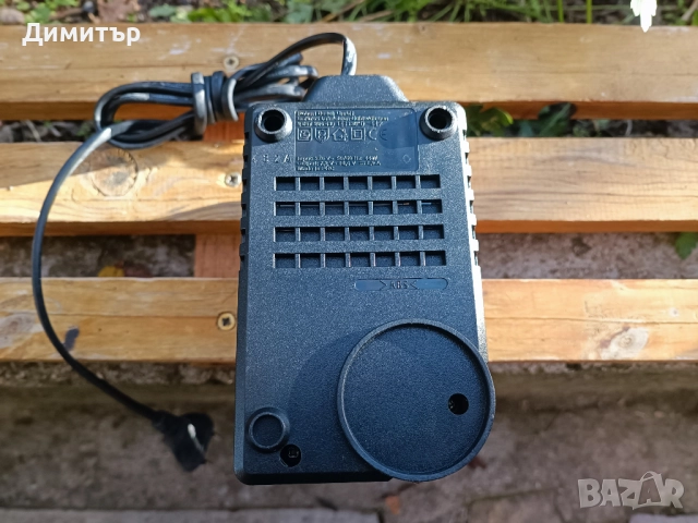 Bosch AL 60 DV 1419 зарядно, снимка 3 - Винтоверти - 52269999
