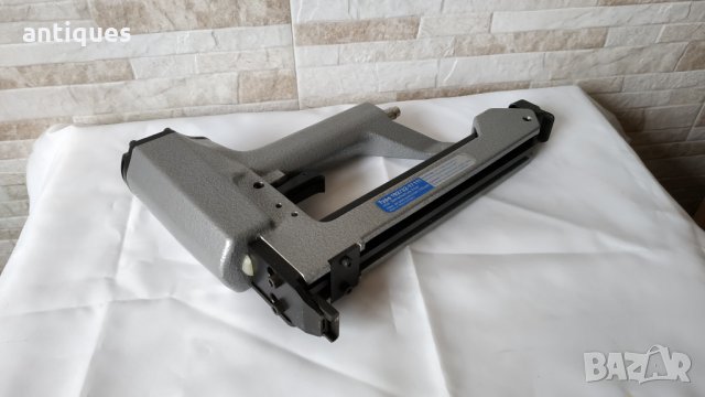 Голям професионален пневматичен такер - BeA - Made in West-Germany, снимка 7 - Други машини и части - 34840305