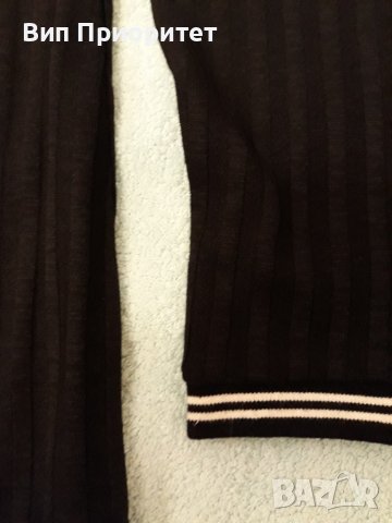 Рокля плетена Н & М черна с бяла гарнитура, по тялото, елегантна, удобна, дължина над коляното , снимка 5 - Рокли - 37414931