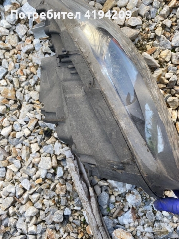 Vw Passat B7 фар за части/счупен корпус, снимка 6 - Части - 52282101