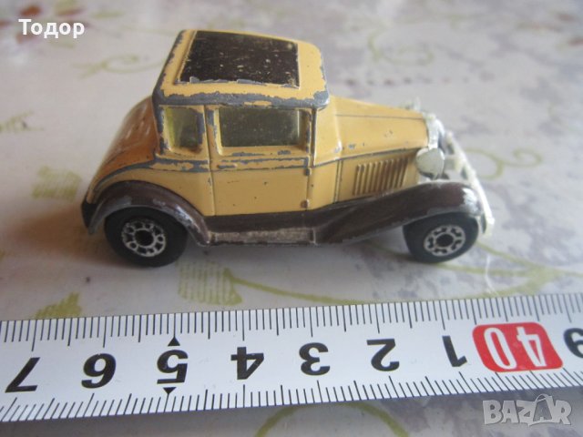 Старинна кола количка Форд 