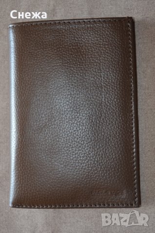 Paquetage Europe 32370 голям вертикален портфейл, снимка 2 - Портфейли, портмонета - 32595105