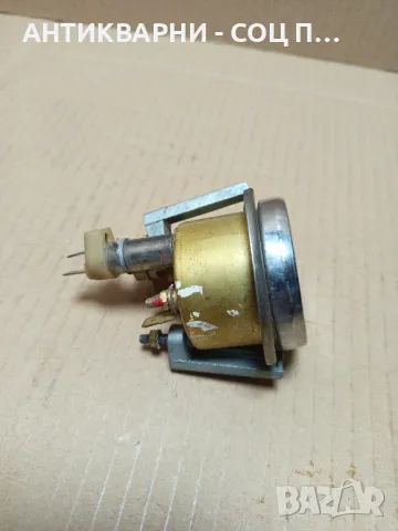 Соц Контролен Уред За Налягане На Масло., снимка 2 - Антикварни и старинни предмети - 49509318