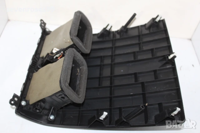 Духалка централна с аварийни Мазда 3 2008 2.3i 158hp Mazda 3 седан , снимка 4 - Части - 51255558