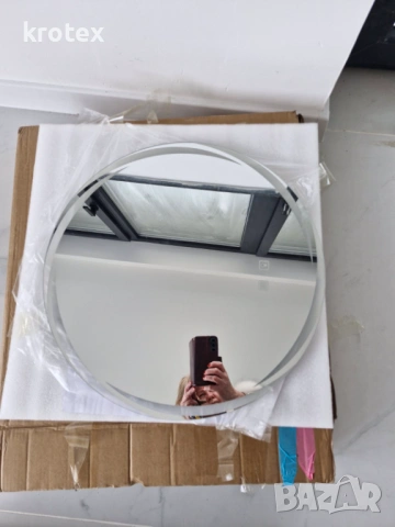 Огледало за баня ф60 см  с LED