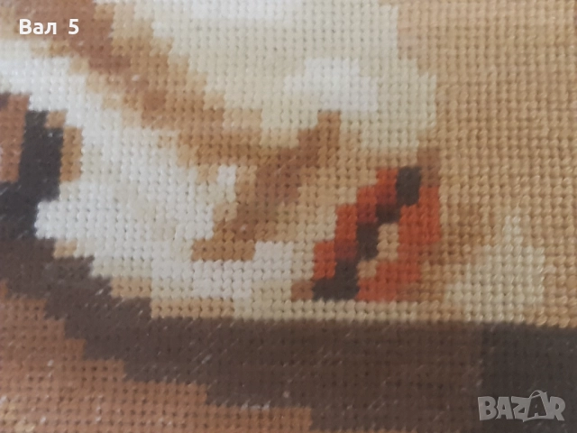 Стар ръчно шит гоблен ПЛАЧЕЩАТА МАДОНА, снимка 5 - Гоблени - 52651878