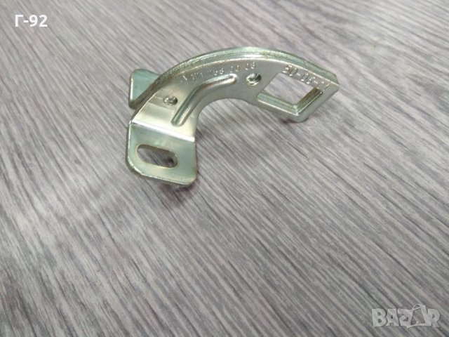 A1717580003**NEU**MERCEDES-BENZ** Насрещник за заключване на багажника **