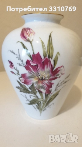 Красиви вази с бял порцелан., снимка 16 - Вази - 52568777