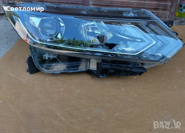 Десен фар за Nissan Qashqai J11