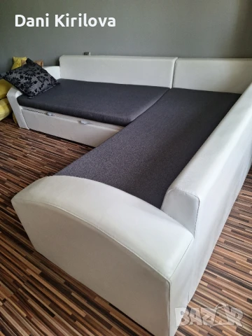 Ъглов диван, снимка 7 - Дивани и мека мебел - 50461456