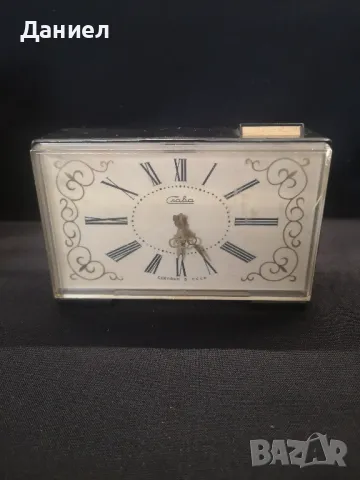 Настолен часовник Слава 