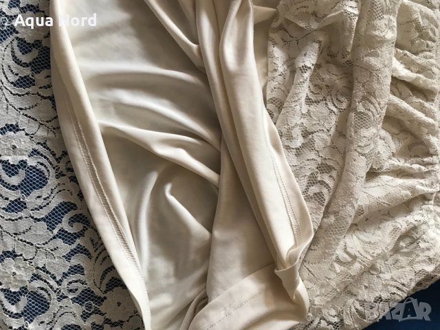 Елегантна дантелена рокля Л, снимка 7 - Рокли - 38569895