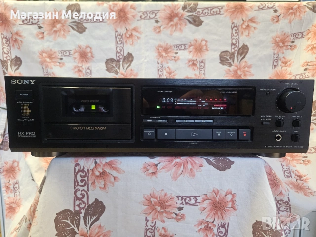 Касетен дек SONY TC-K520  В отлично техническо и визуално състояние.