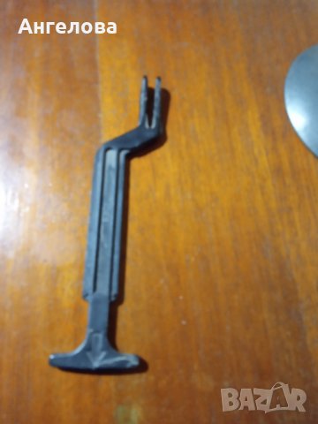 Ръчка за преден капак за Пасат 4