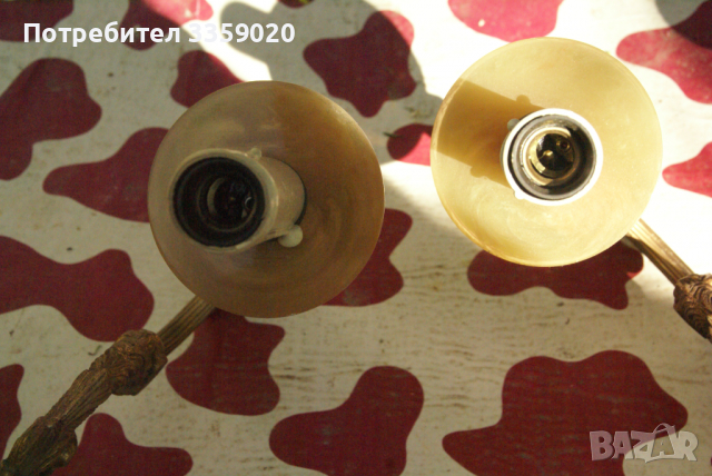 продавам 2 старинни стенни лампи