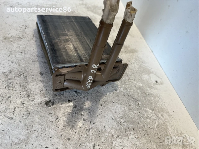 Радиатор на отоплението за Jeep Cherokee KJ 2.8 CRD (2008), снимка 2 - Части - 53382338