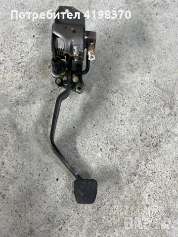 Педал съединител Хонда ЦРВ 2 Honda CR-V