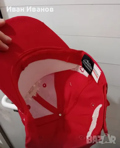 Оригинална шапка на Михаел Шумахер с автограф, снимка 10 - Фен артикули - 50399034