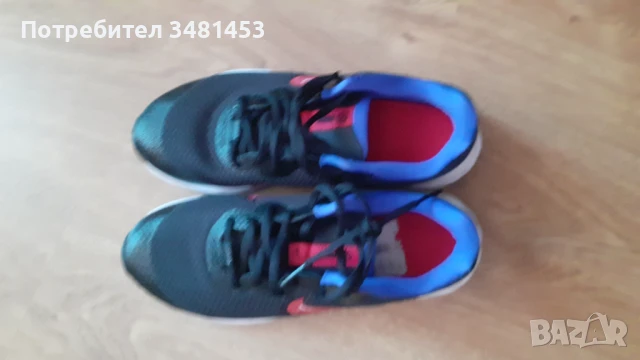 Дамски маратонки Nike 37.5 Като Нови, снимка 3 - Маратонки - 51235791