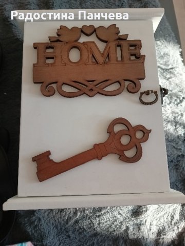 Кутия за ключове с 8 куки