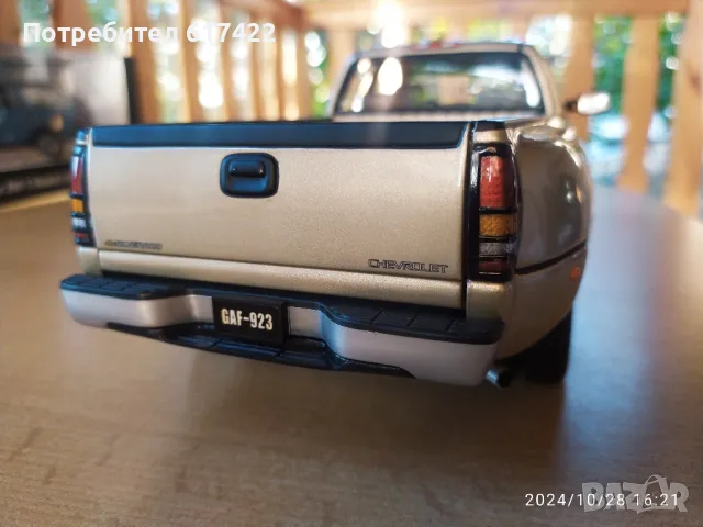 1:18 Chevrolet Silverado 3500 - Anson, снимка 4 - Колекции - 47769879