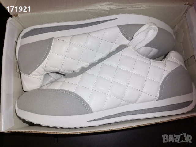 Нови маратонки номер 39